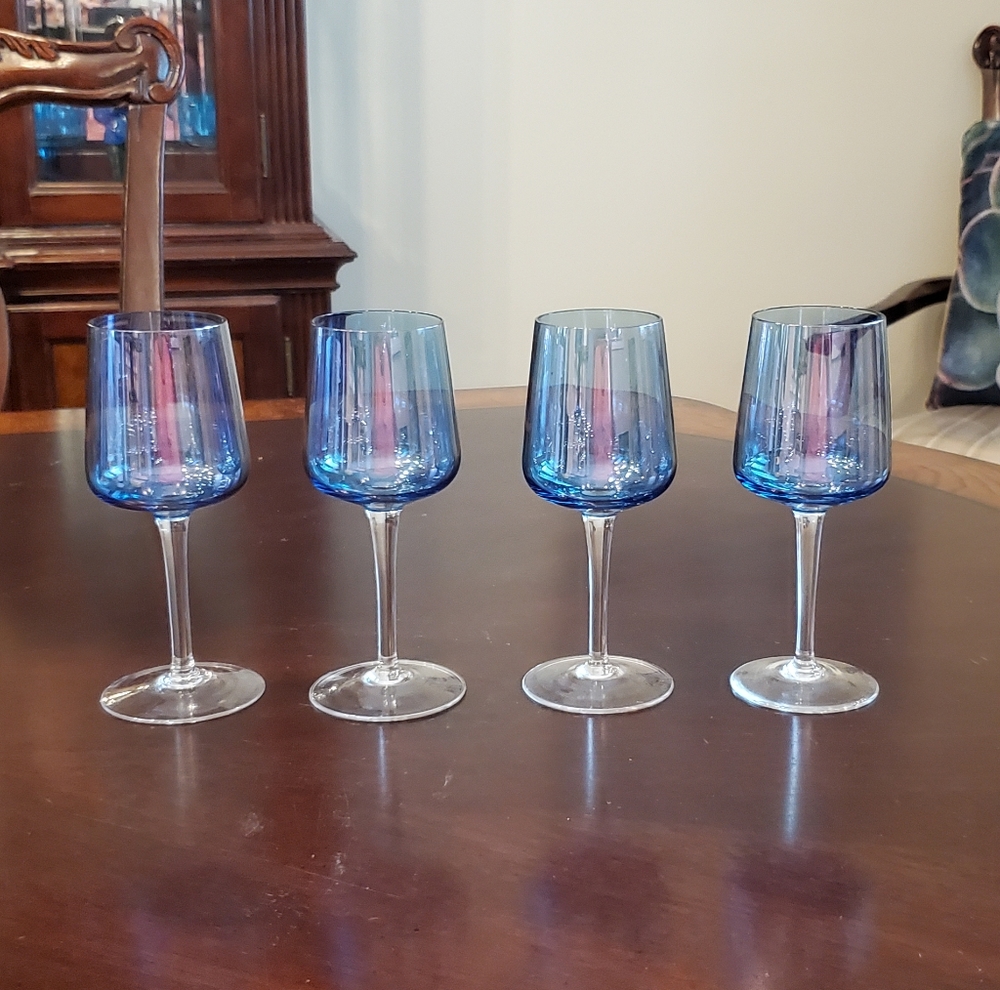 4 Blue Stemware (6")